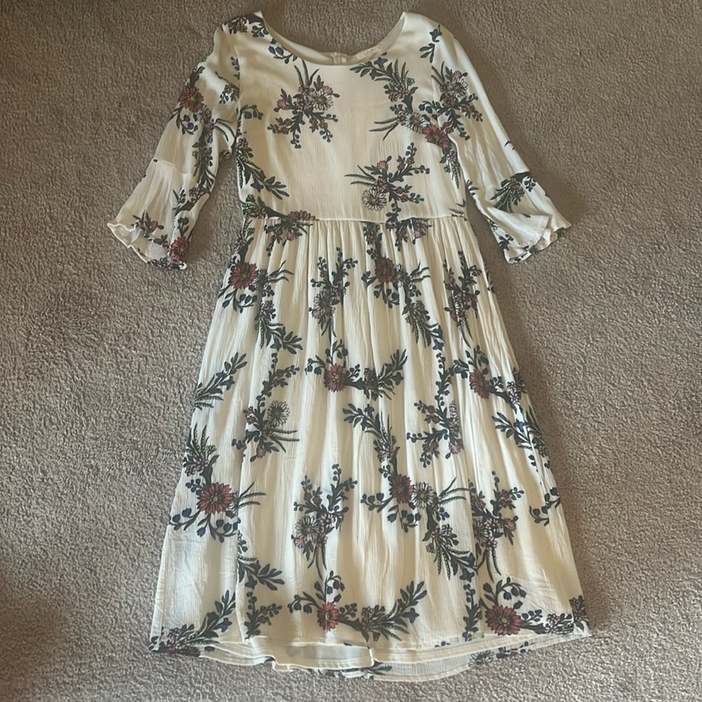 Le lis midi dress size medium